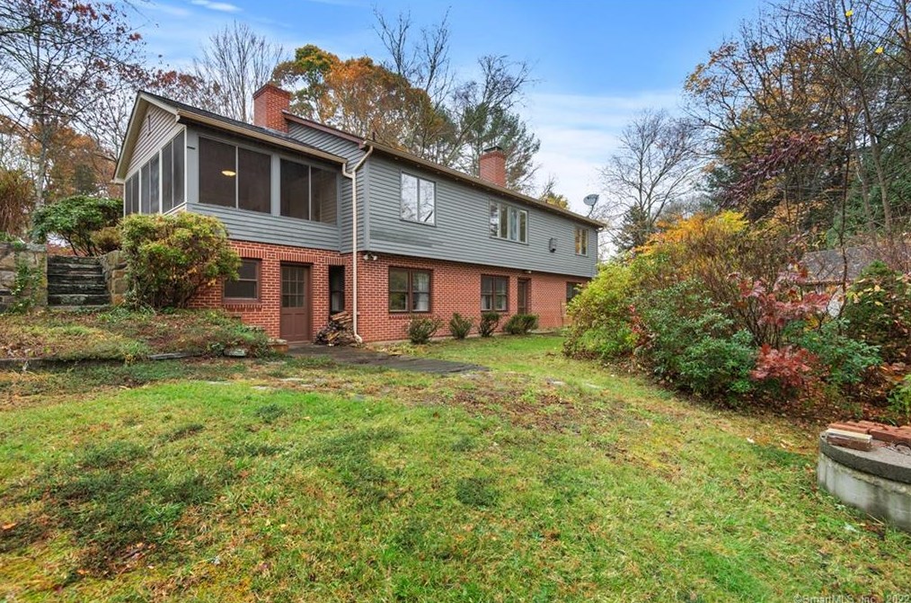 6 Ledgewood Dr, Lyme, CT 06371