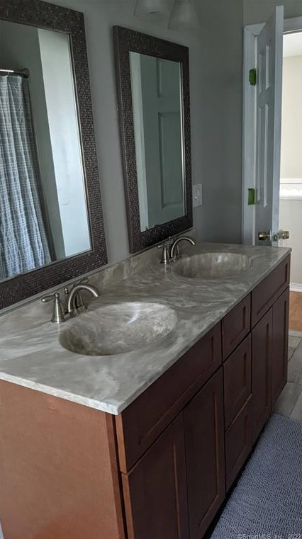 87 Spring Hill Ave, Watertown CT  06779-2359 exterior