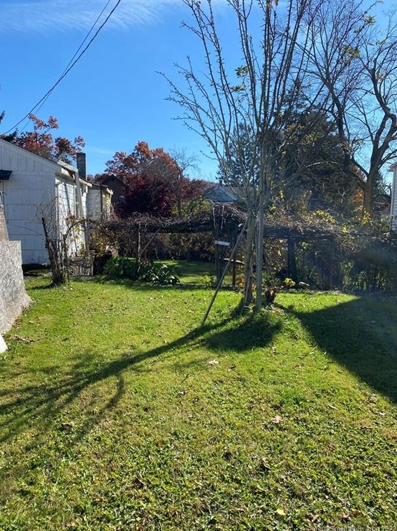 22 Whittlesey Ave, Waterbury, CT 06706