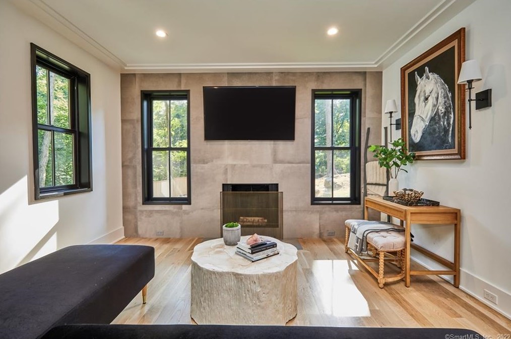 2 Timber Ln, Westport CT  06880-2621 exterior