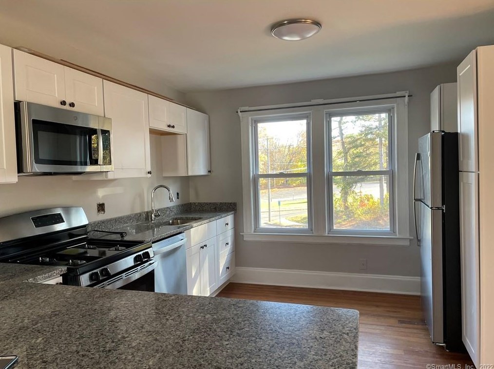 419 New London Tpke, Glastonbury, CT 06033