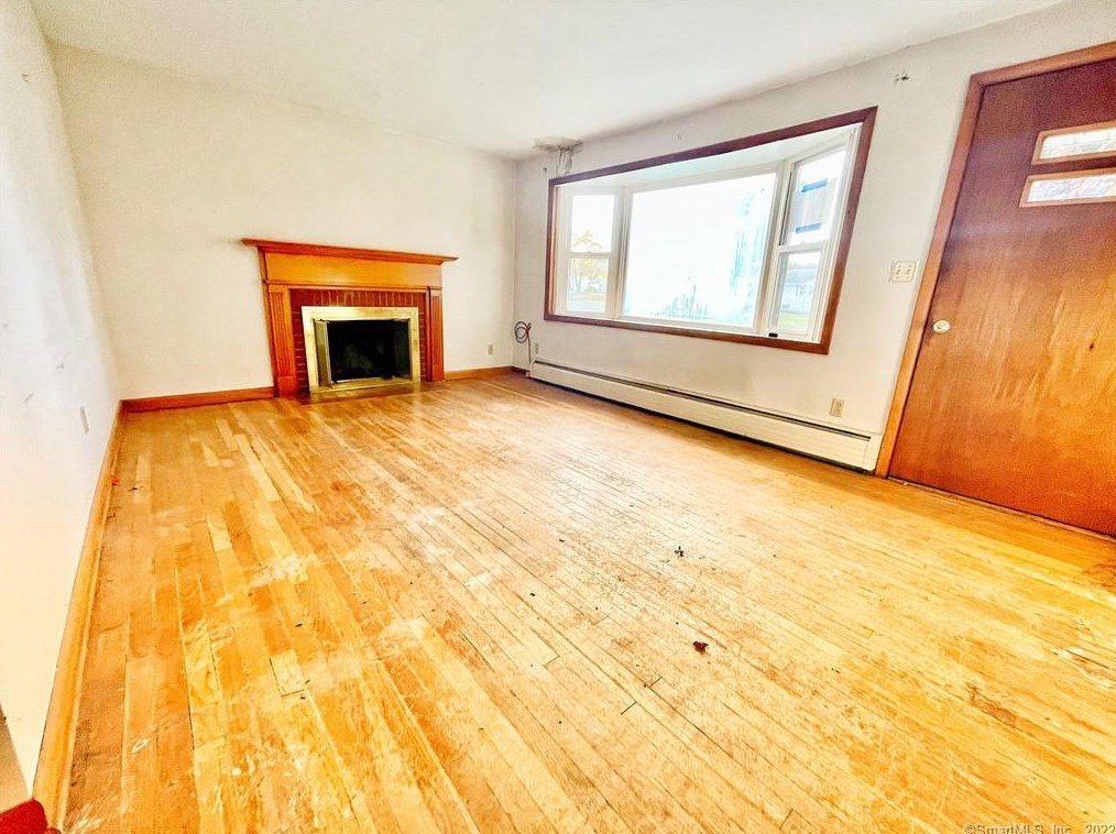 83 Margery Dr, Hartford, CT 06118-1937