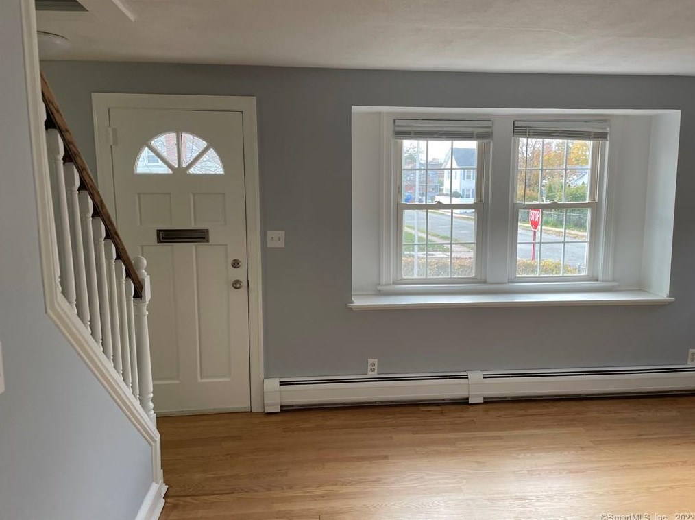 105 Branford St, Manchester, CT 06040