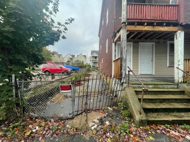 70 Ward St, Waterbury, CT 06704