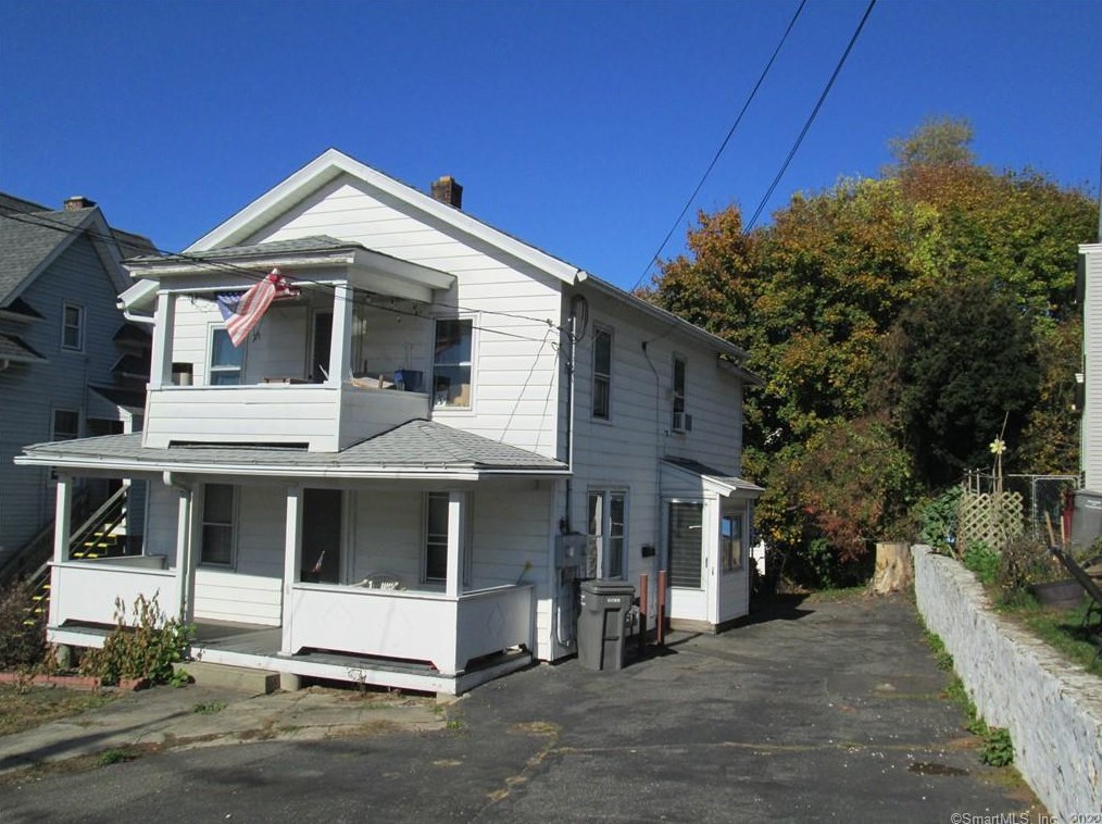 198 Maple St, Union City, CT 06770-4258
