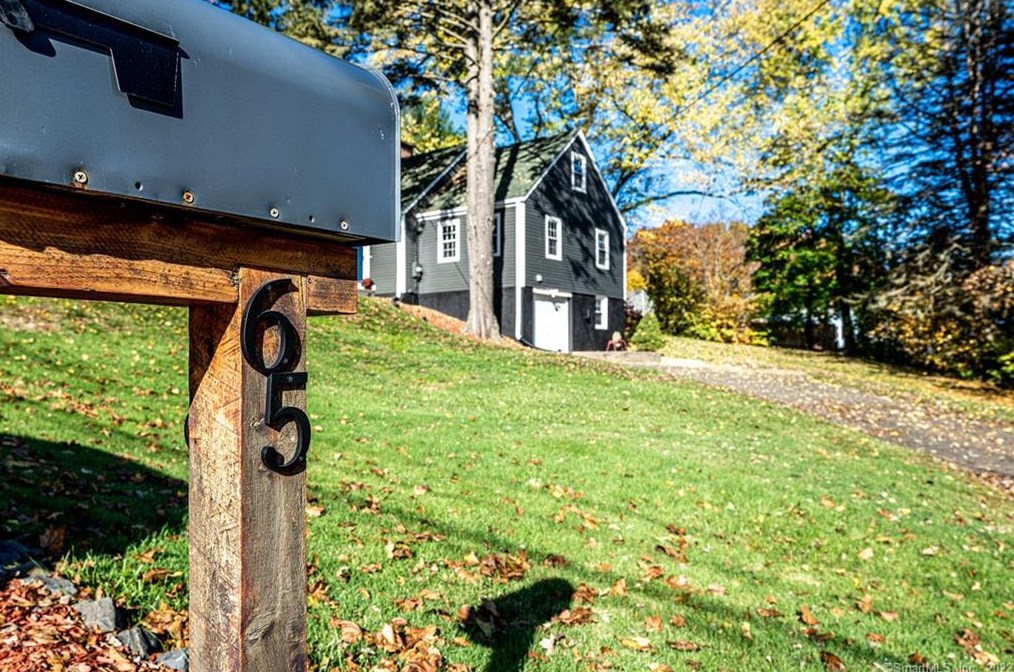 65 New Cheshire Rd, Meriden, CT 06451
