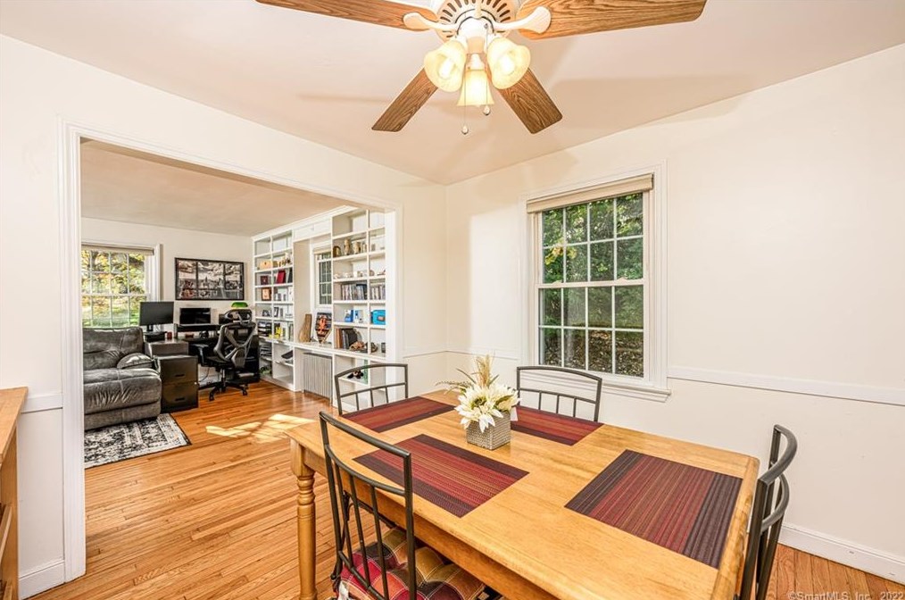 65 New Cheshire Rd, Meriden CT  06451-5071 exterior