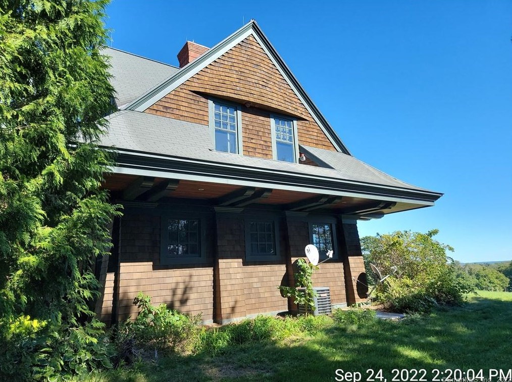 39 Town Farm Rd, Woodstock, CT 06281-1721