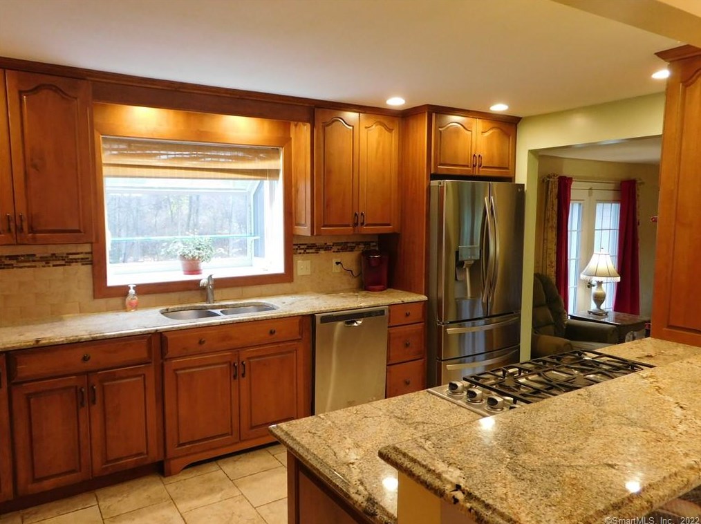 146 Daisy Ln, Durham, CT 06422