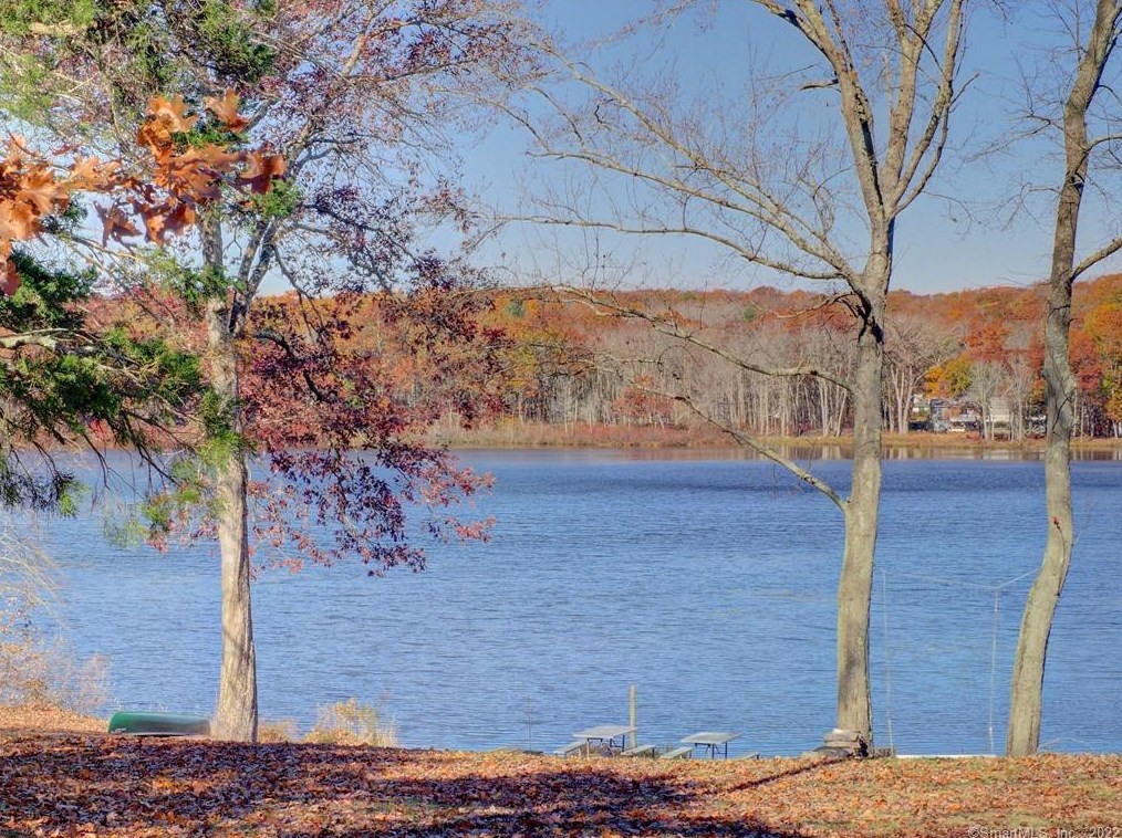 100 Lakeside Dr, North Stonington, CT 06359