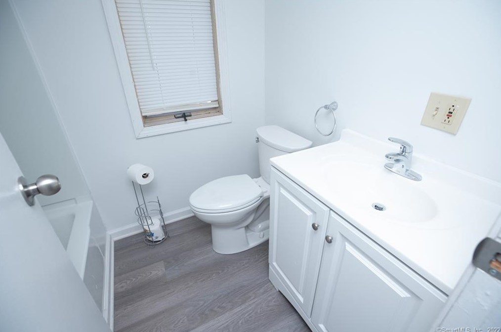 19 Rhea St, New Haven CT  06512-4324 exterior