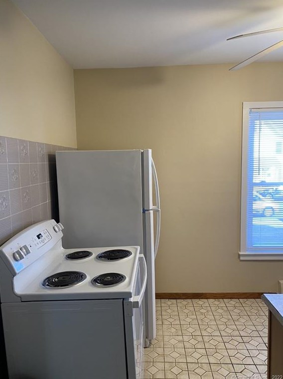 572 Howe Ave #1, Huntington, CT 06484