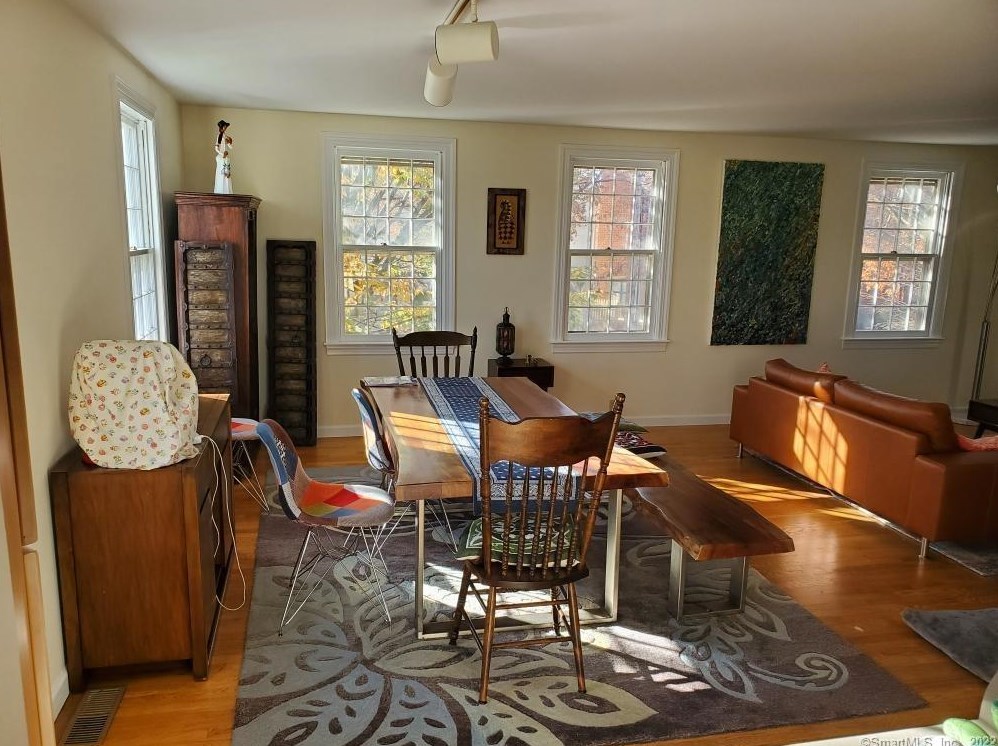 180 Front St, New Haven CT  06513-3201 exterior