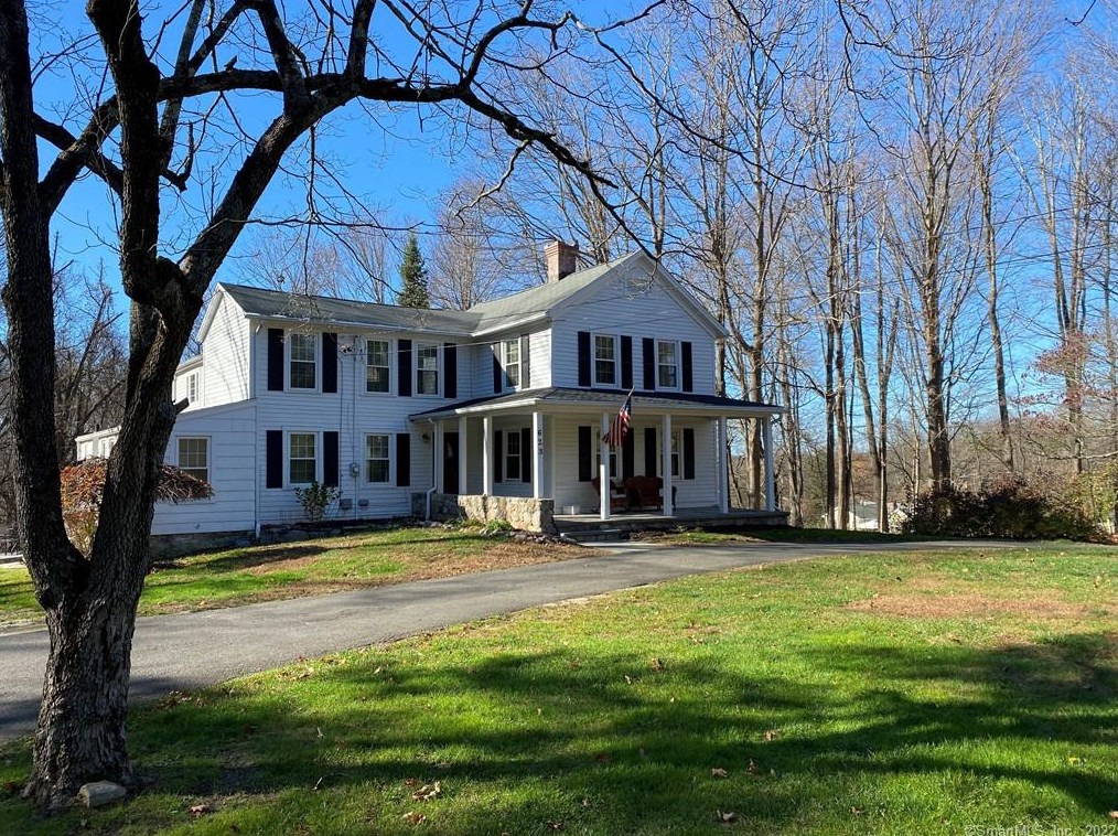 623 Elm St, Upper Stepney, CT 06468