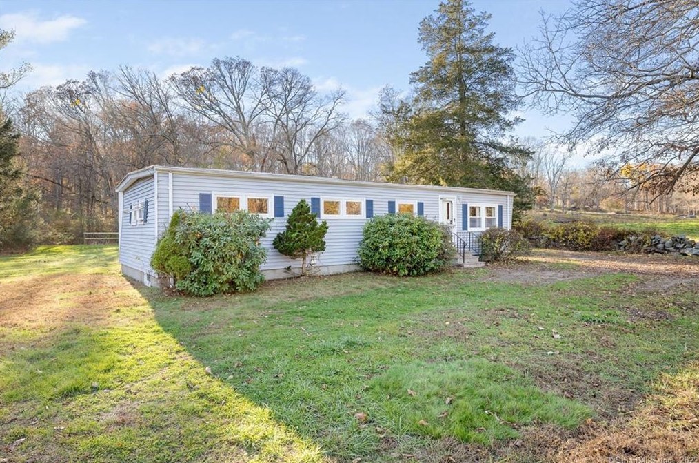 198 Clarks Falls Rd, North-Stonington, CT 06359 exterior