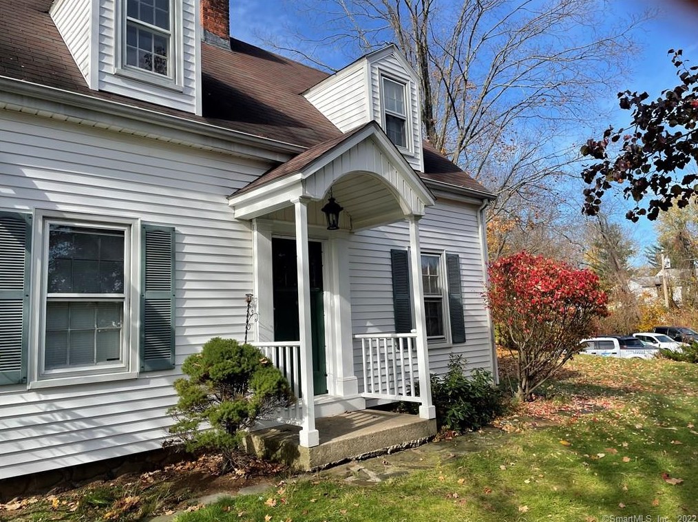 99 Sunset Rd, Cheshire, CT 06410