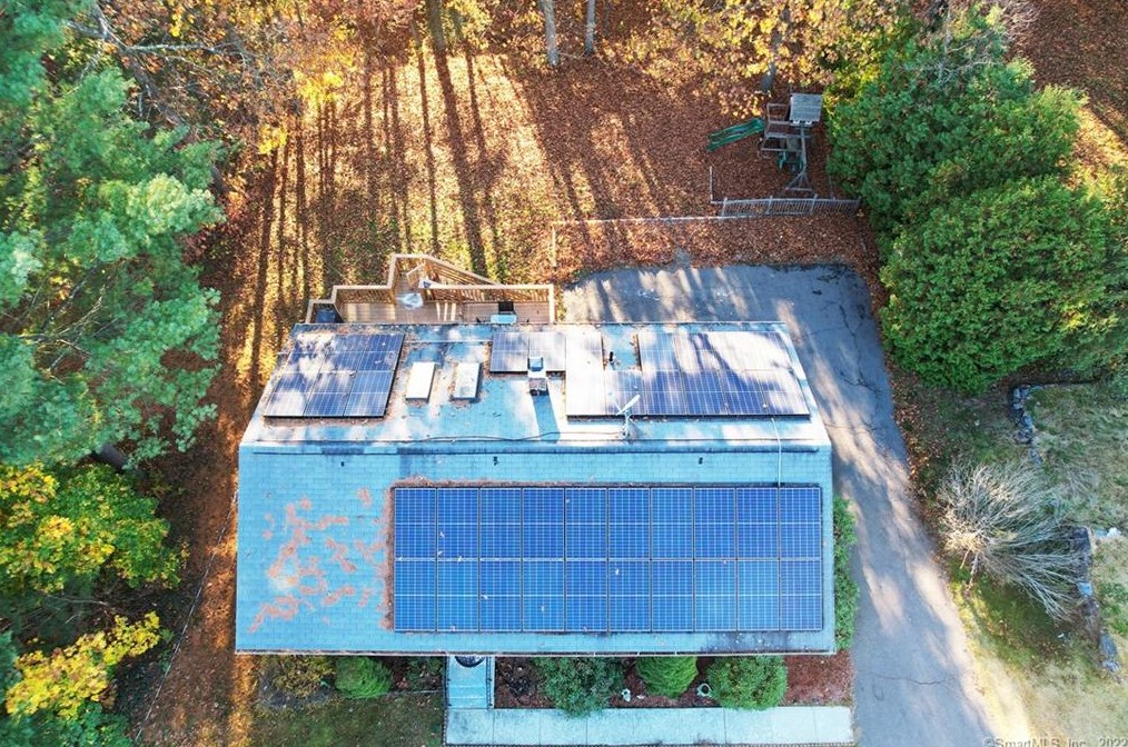 120 Applewood Ln, Union City CT  06770-3181 exterior