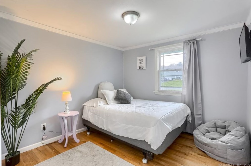 56 George Dr, Vernon CT 06066-2235 exterior