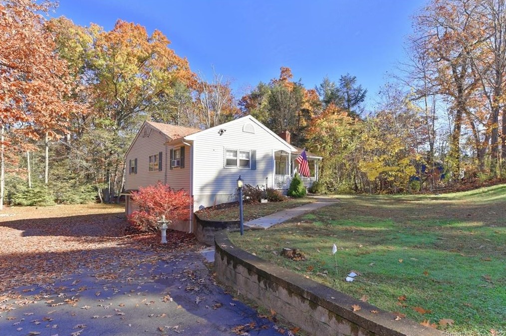 38 Wellwyn Drive, Portland, CT 06480