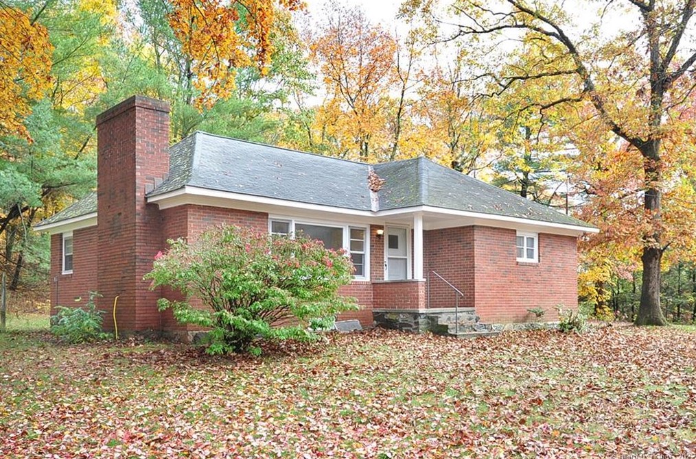218 Wheeler Rd, Litchfield, CT 06759