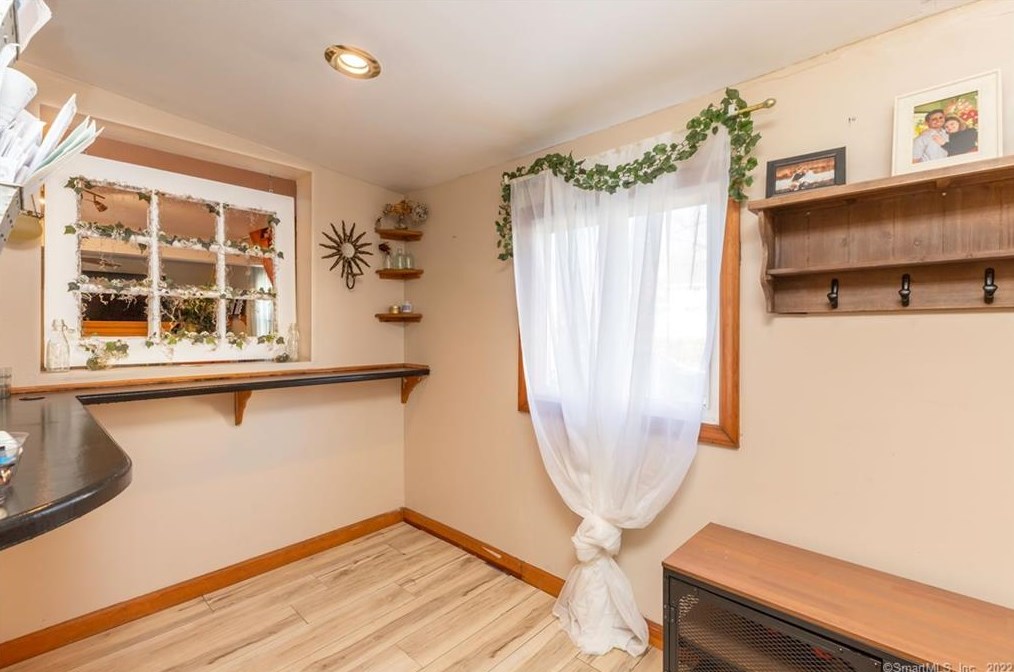 57 Hawthorne Ave, Derby CT  06418-1101 exterior