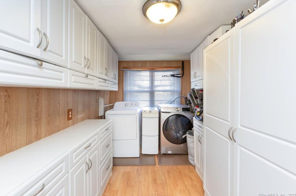 57 Hawthorne Ave, Derby CT  06418-1101 exterior