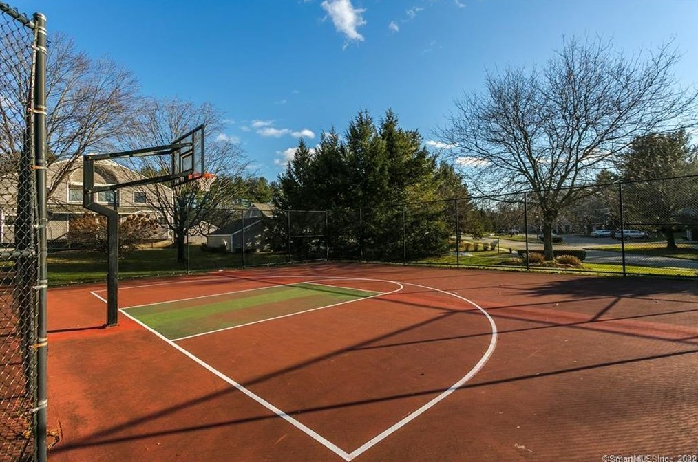 2604 Mill Pond Dr Unit 2604, Wapping, CT