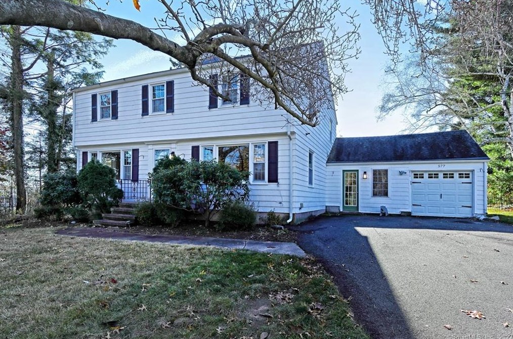 577 Skiff St, North Haven, CT 06473