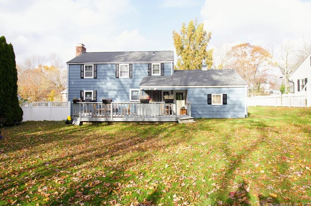 53 Briarwood Dr, Meriden CT  06450-4430 exterior