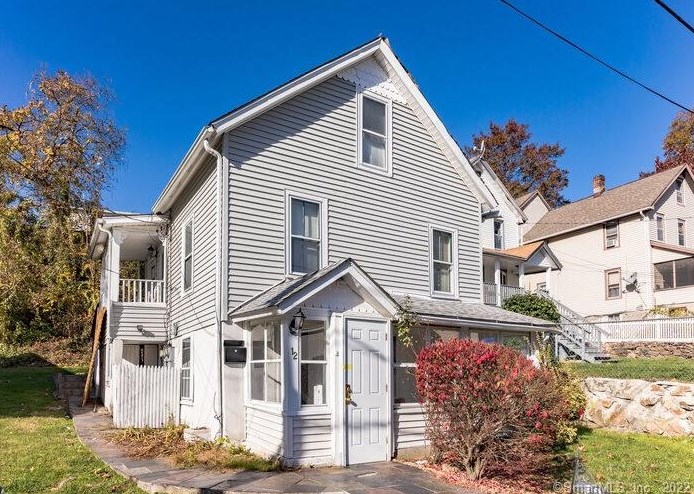 12 Snowden St, Norwalk, CT 06854
