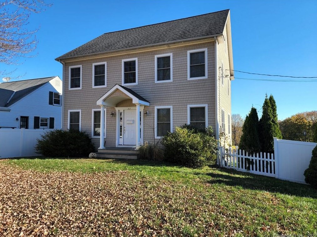 33 Walter Ave, Norwalk, CT 06851