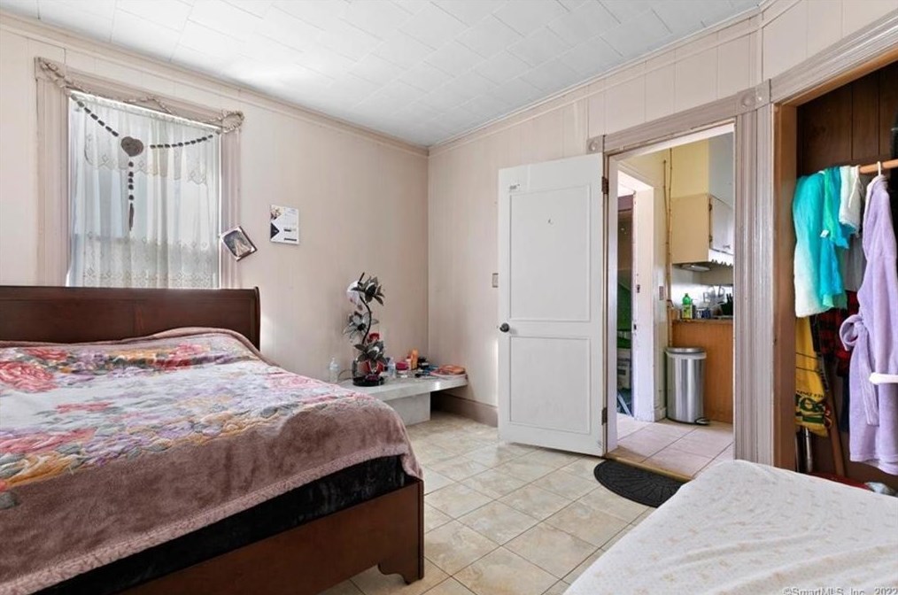 448 Ferry St, New Haven CT 06513-3618 exterior