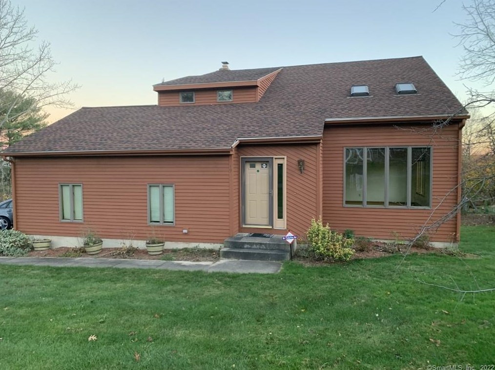 19 Old Cider Mill Rd, Bristol, CT 06010