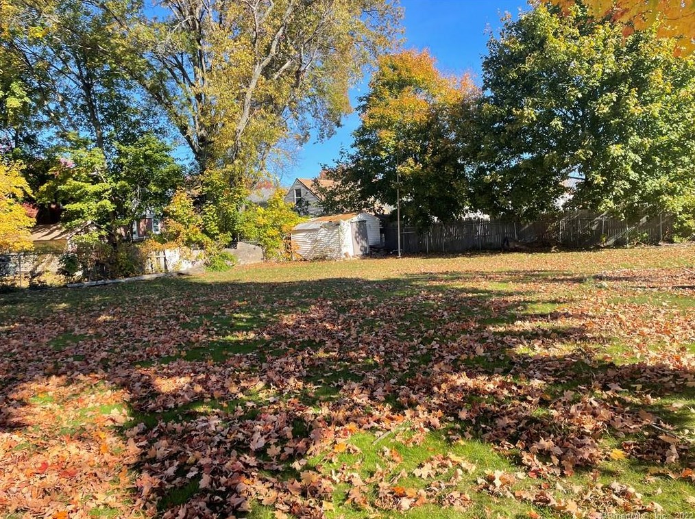 107 Hillcrest Ave, New Haven CT  06514-3503 exterior