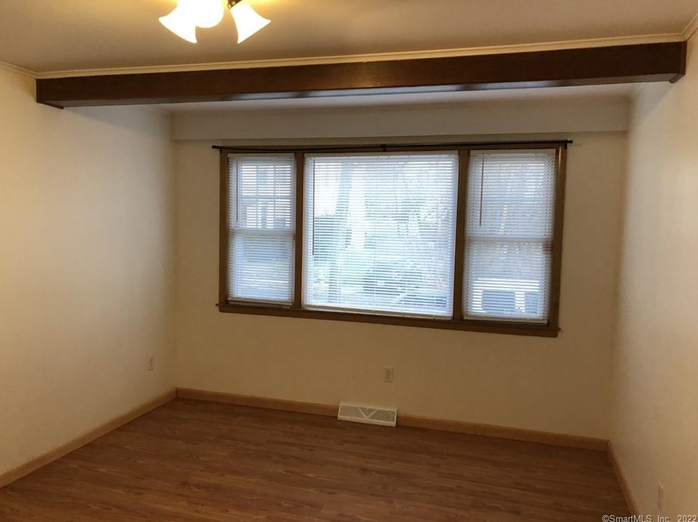 97 Horace St, Stratford, CT 06614