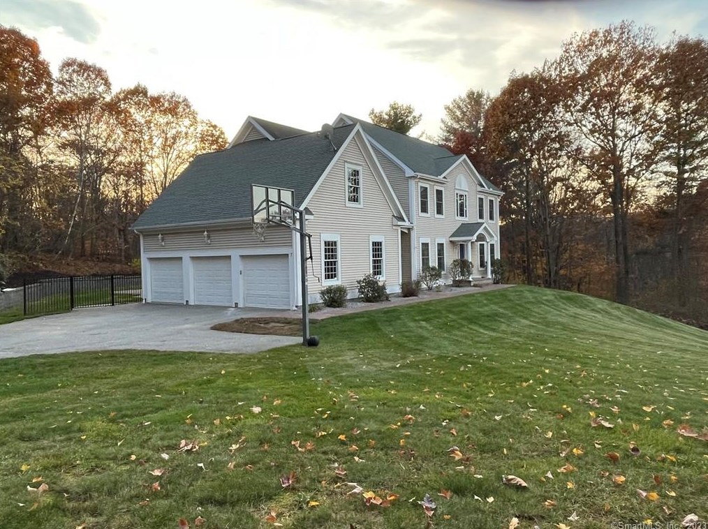 7 Yorkshire Way, Unionville CT  06013-1629 exterior