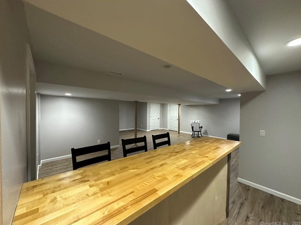 7 Yorkshire Way, Unionville CT  06013-1629 exterior