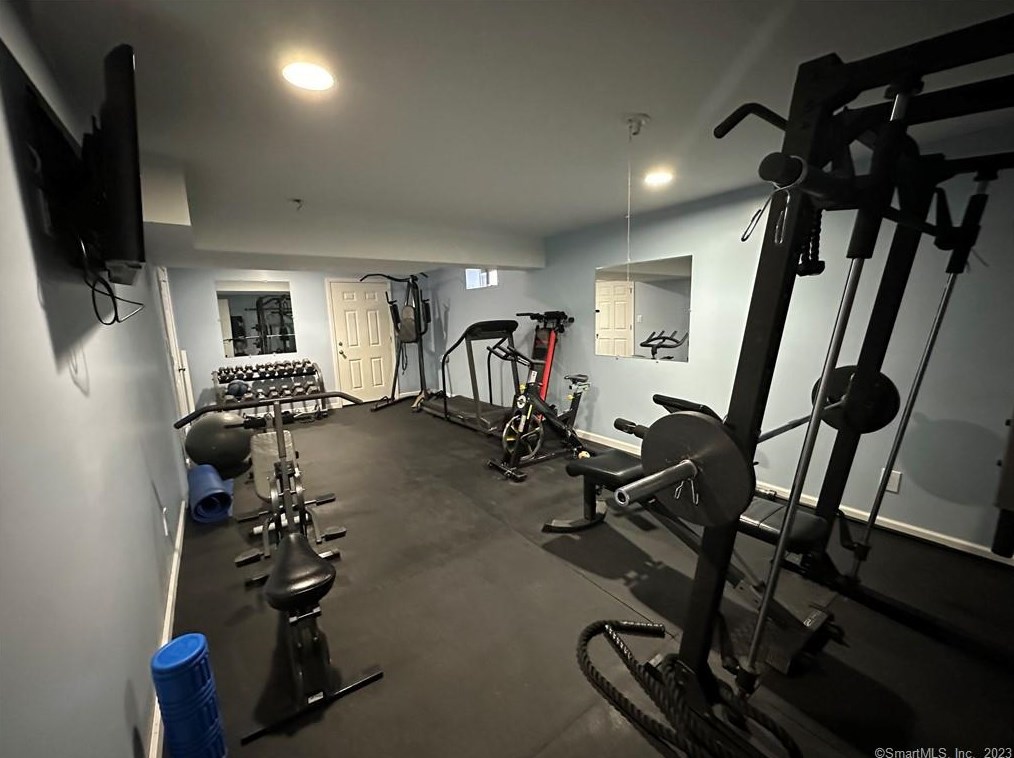 7 Yorkshire Way, Unionville CT  06013-1629 exterior