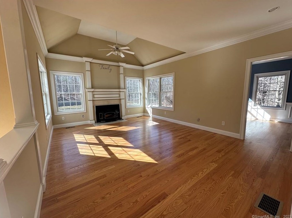 7 Yorkshire Way, Unionville CT  06013-1629 exterior