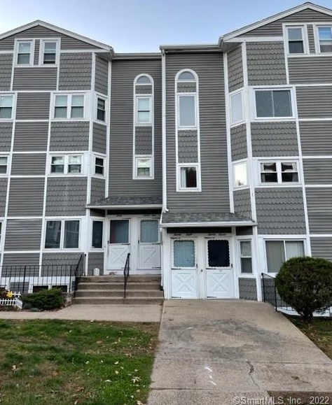 1655 N Colony Rd #28, Meriden, CT 06450