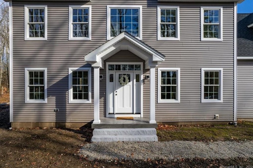 261 West St, Hebron, CT 06248