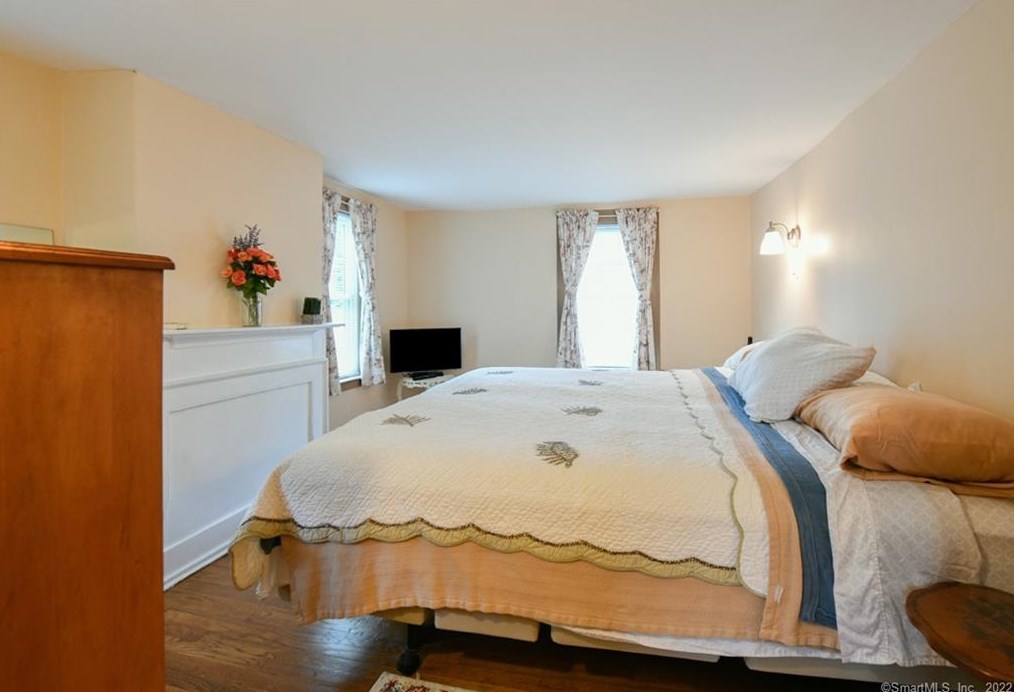 341 Main St, Winsted CT  06098-1675 exterior