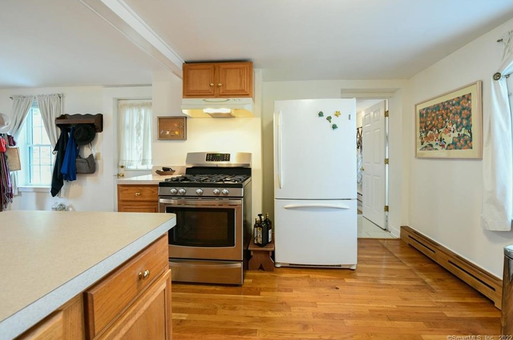 341 Main St, Winsted CT  06098-1675 exterior