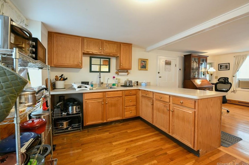 341 Main St, Winsted CT  06098-1675 exterior