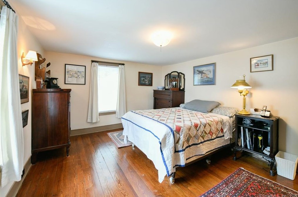 341 Main St, Winsted CT  06098-1675 exterior