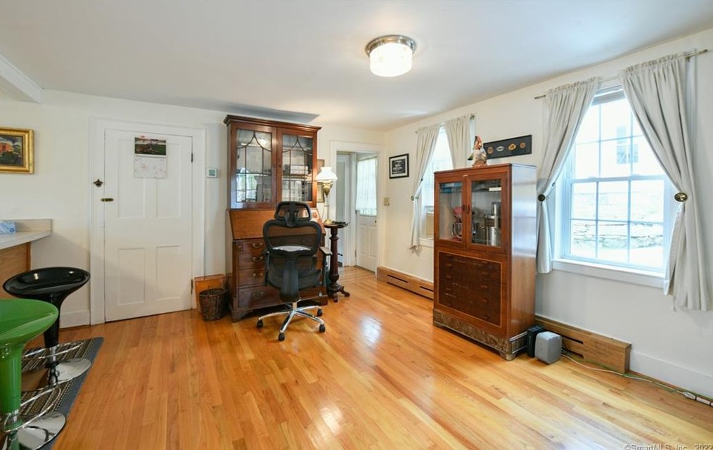 341 Main St, Winsted CT  06098-1675 exterior