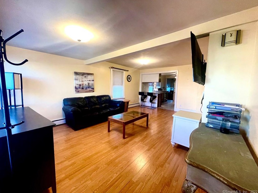 32 Hewey St, Waterbury, CT 06708