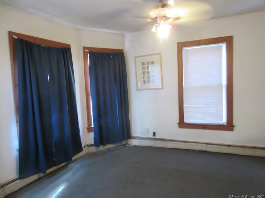 25 Washington Terrace, Bridgeport, CT 06604