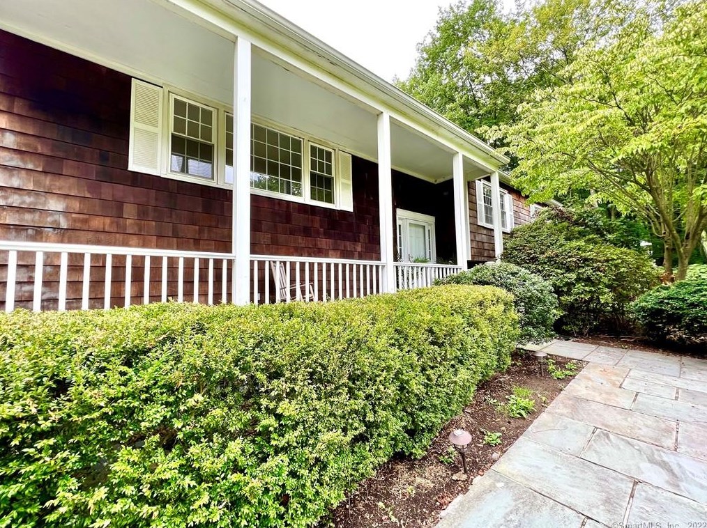 17 Turner Ln, Wilton, CT 06897