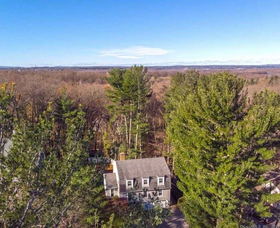 182 Littel Acres Rd, Glastonbury, CT 06033